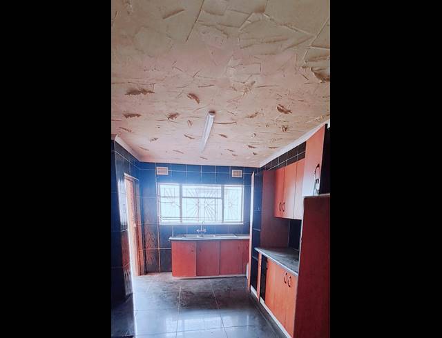 2 BEDROOM SEMI DETACHED FOR SALE IN EASTWOOD
